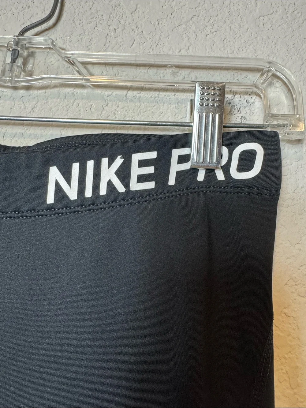 Nike Pro Dri-FIT Black Cropped Leggings White Swoosh Mesh Hem Gym Women’s M